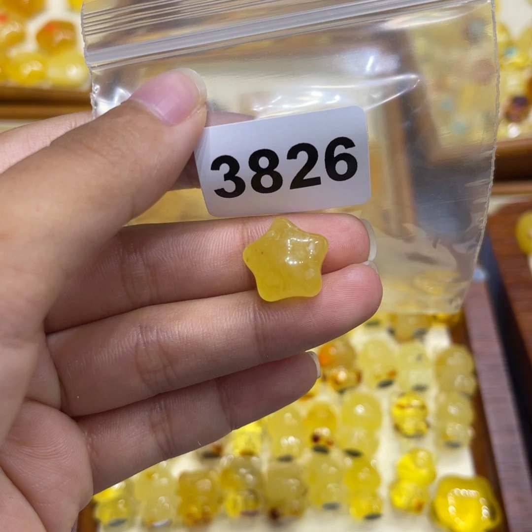未镶嵌琥珀珠宝奇石