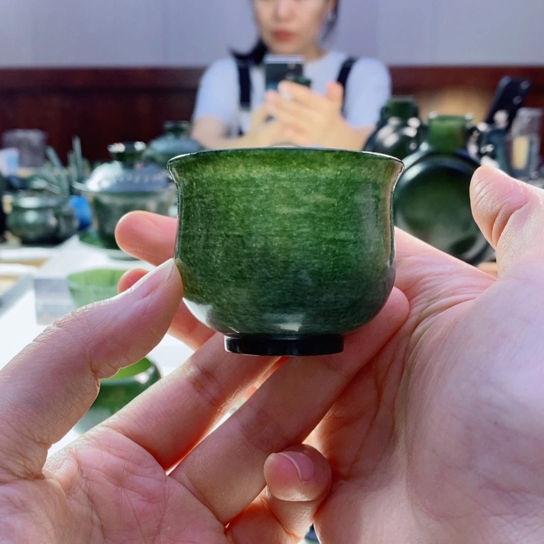 未镶嵌和田玉（青玉）摆件