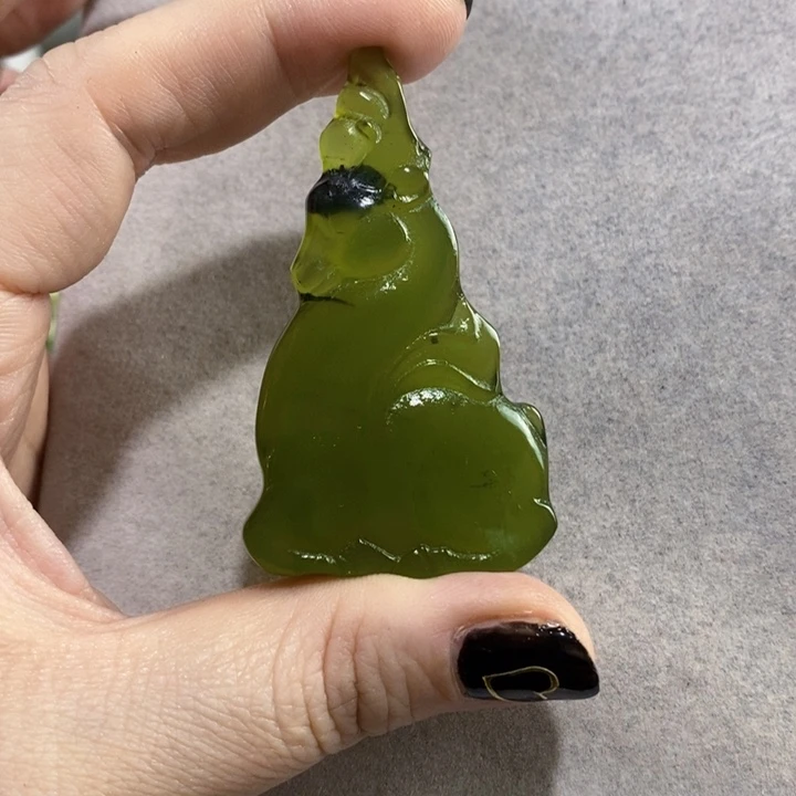 未镶嵌岫玉挂件吊坠