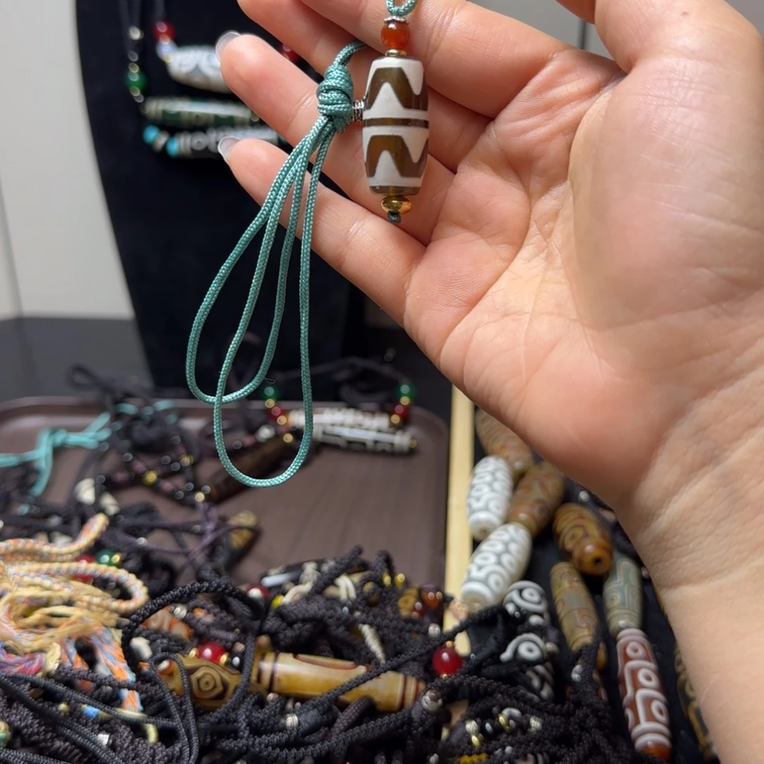 玛瑙/玉髓合金颈饰