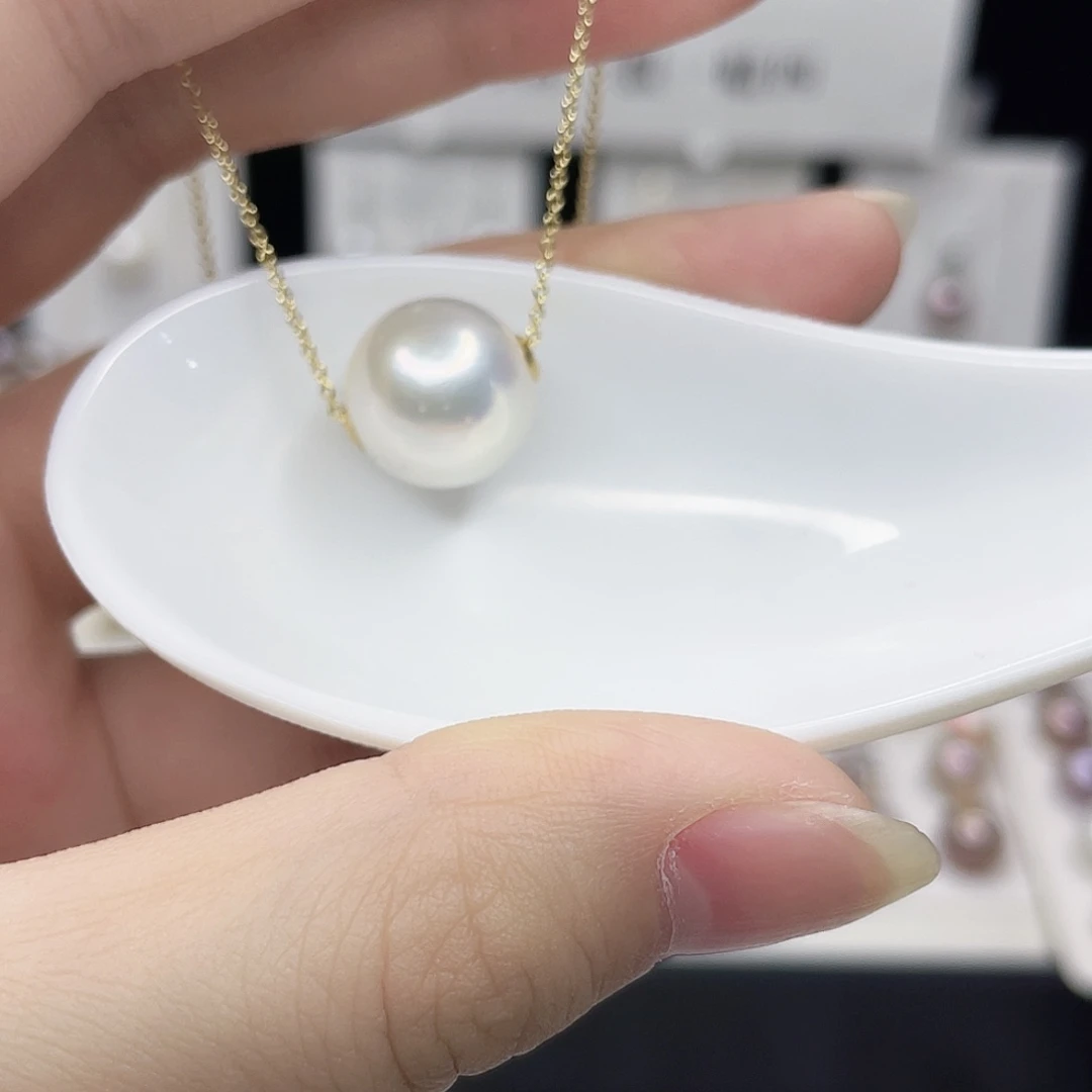 淡水珍珠18K金镶嵌吊坠(赠链)