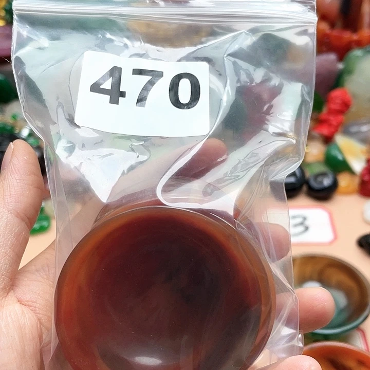 玛瑙/玉髓颈饰合金兔**云