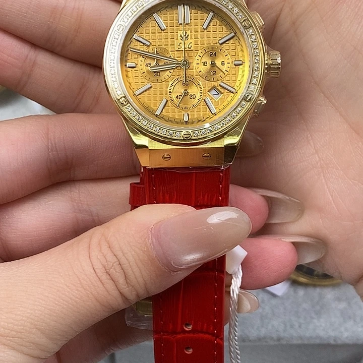 ﹌***！小牛皮锻造碳石英机芯女款黄金腕表