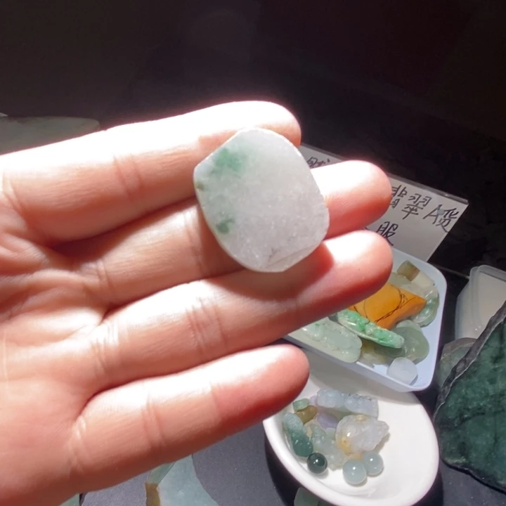 翡翠未镶嵌颈饰天然翡翠