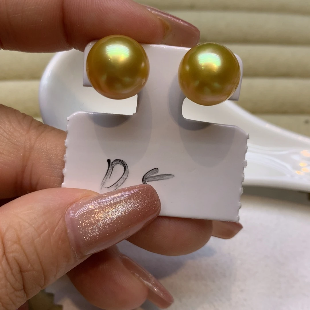 18K金镶嵌耳饰海水珍珠