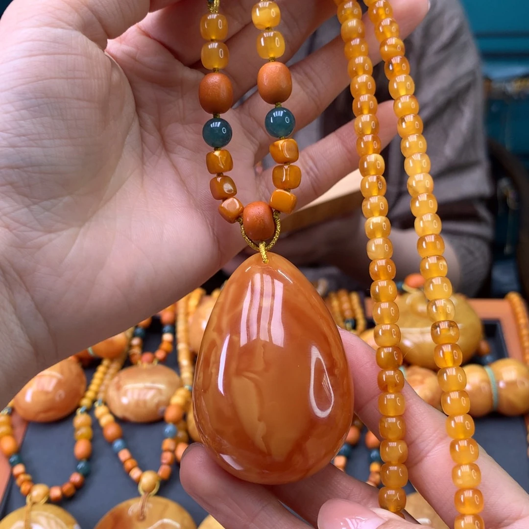 蜜蜡未镶嵌颈饰水滴