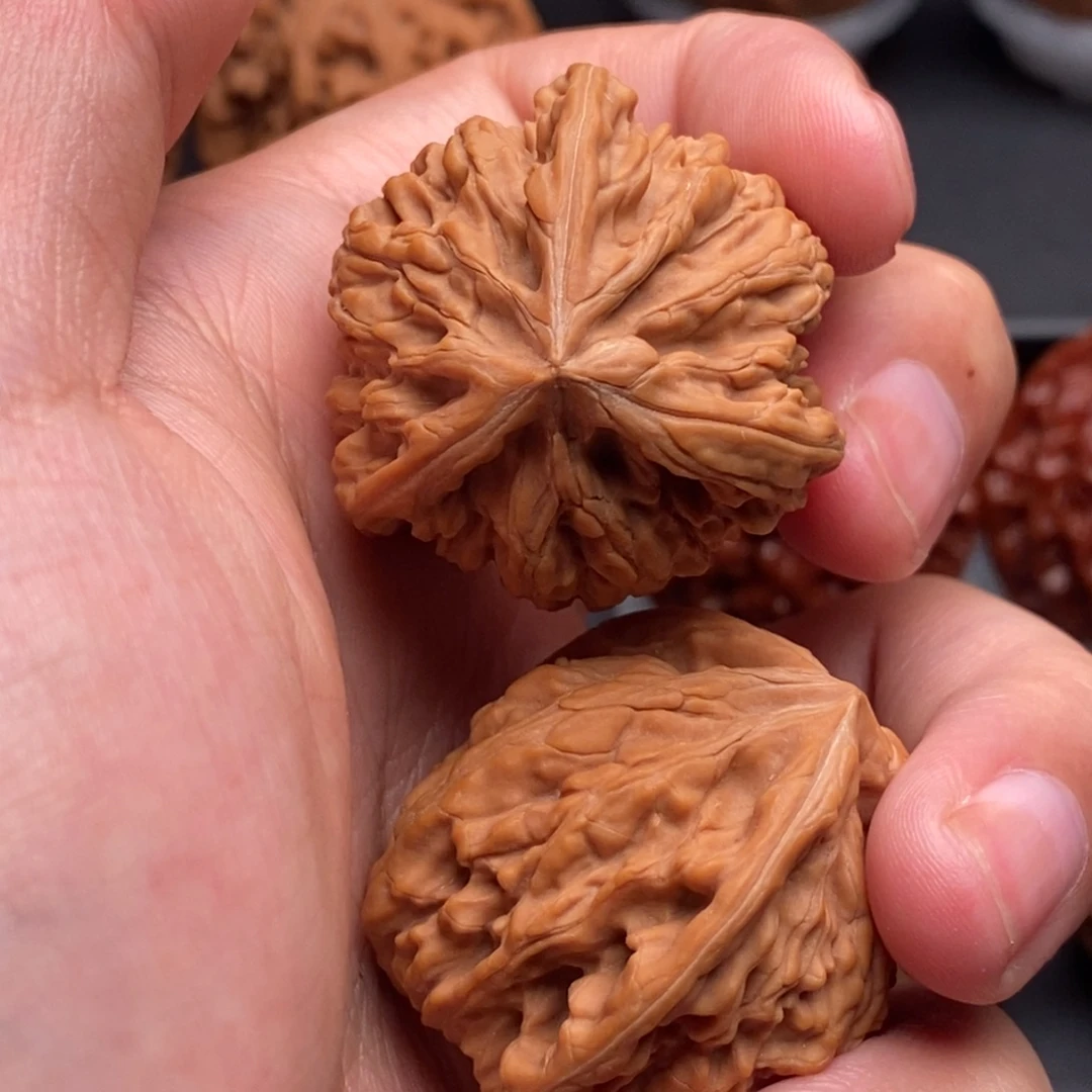 凌***师文玩核桃把件34御龙三棱