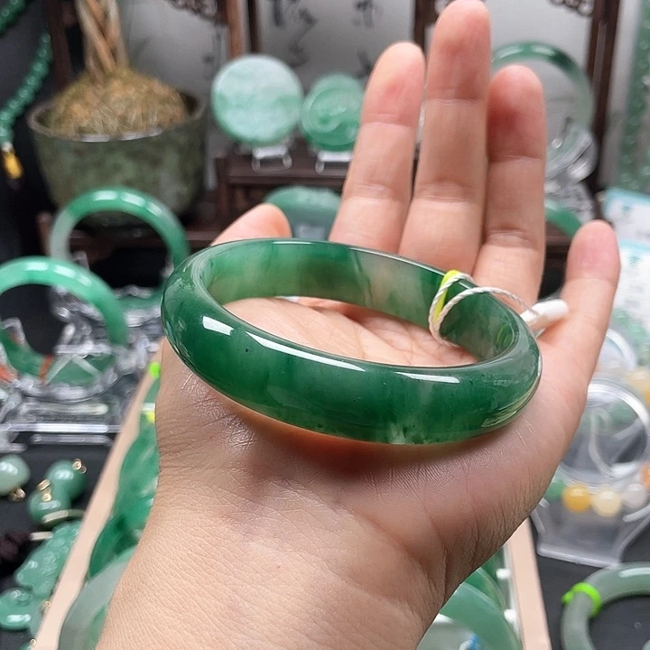 未镶嵌手镯石英质玉金****心