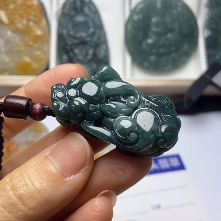颈饰未镶嵌翡翠翡翠