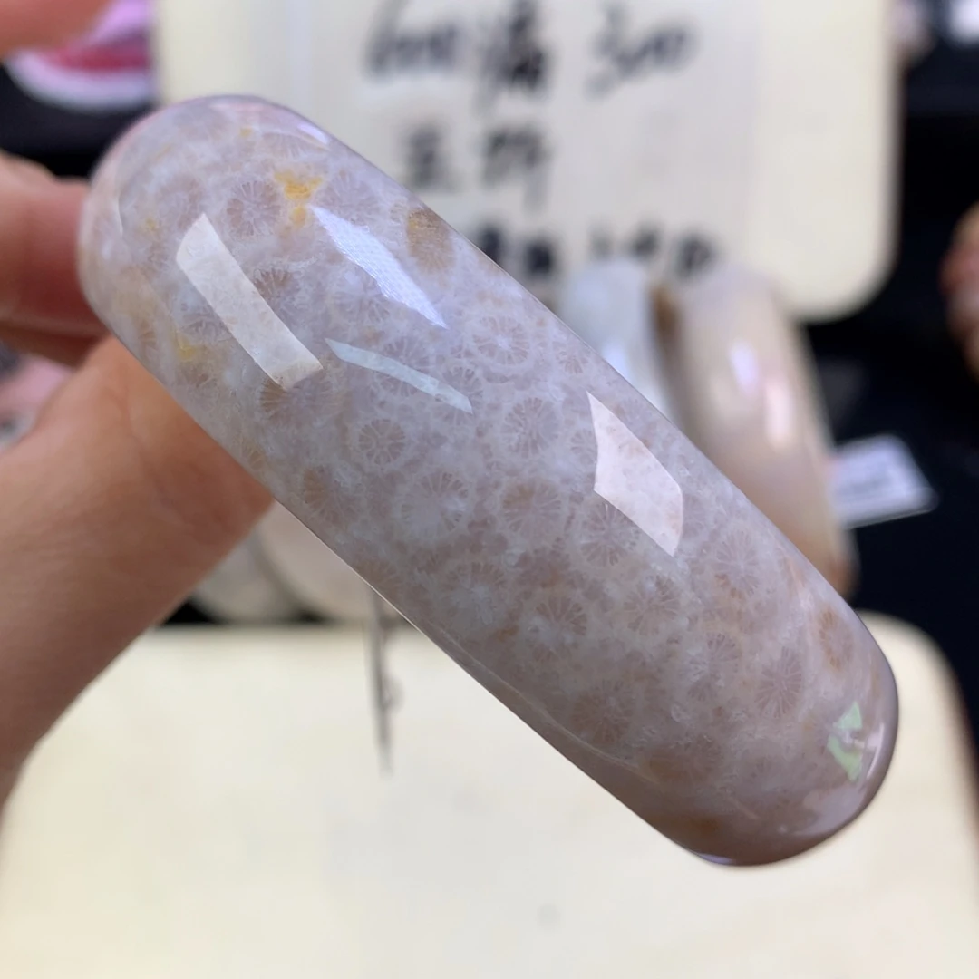 硅化珊瑚（珊瑚玉）未镶嵌颈饰五折紫果冻60圈（64号）