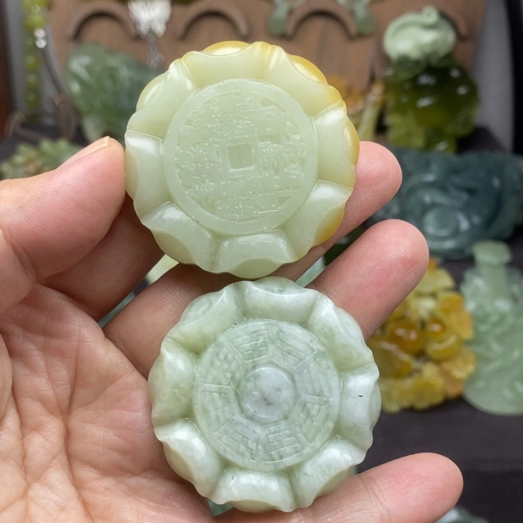 未镶嵌蛇纹石玉吊坠(不含链)