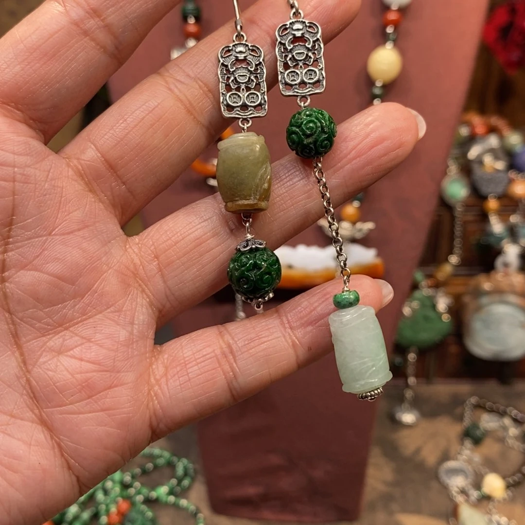 翡翠吊坠(赠链)未镶嵌