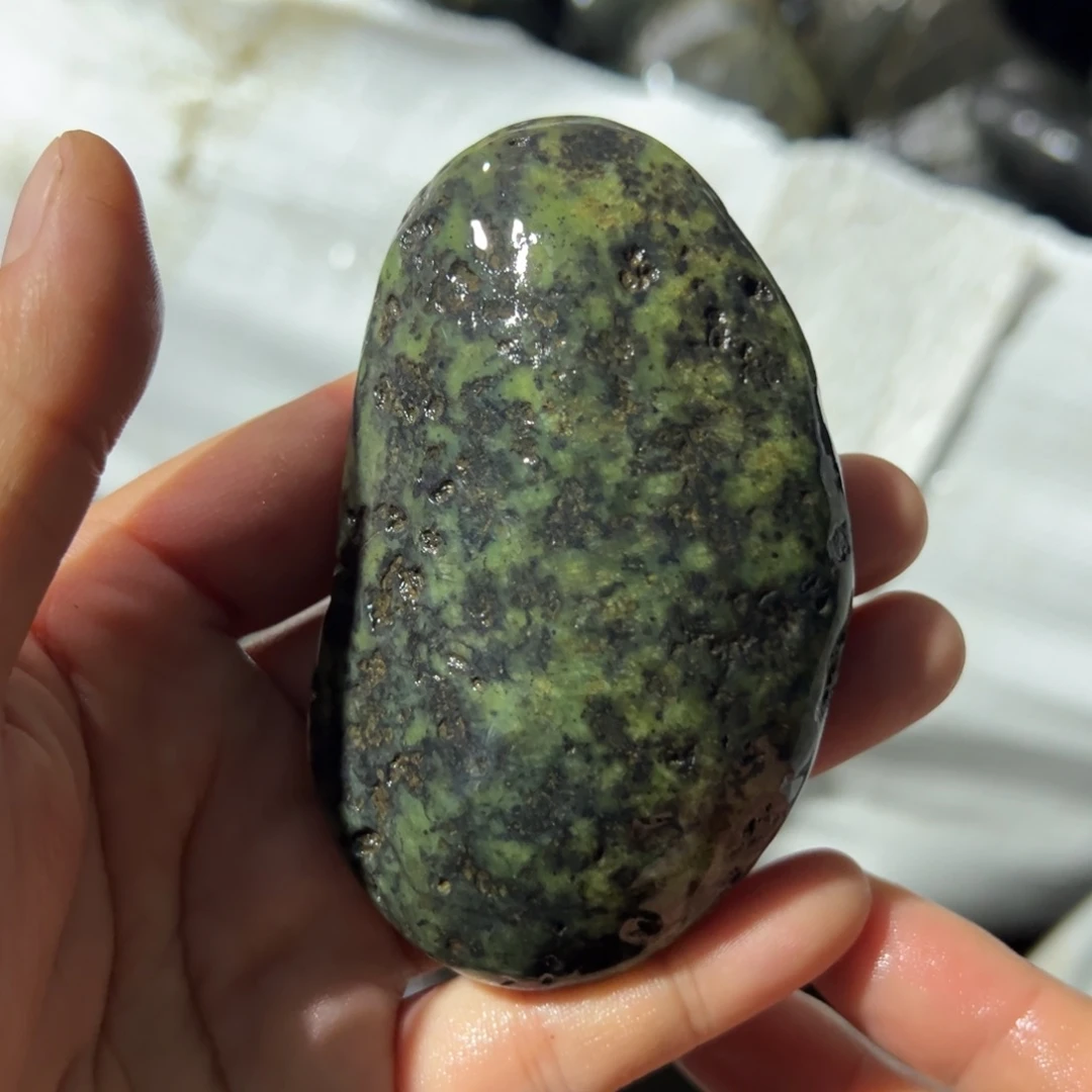未镶嵌蛇纹石玉西藏藏玉药王石白*河