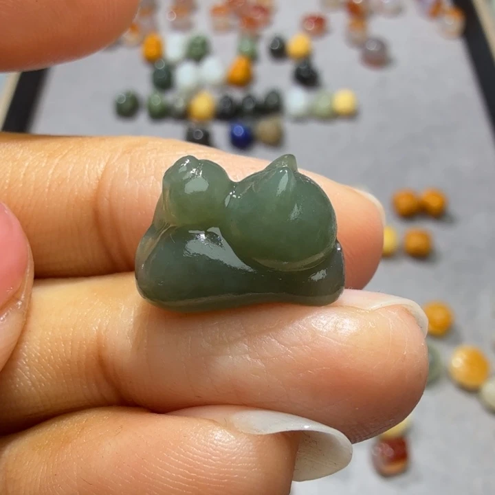 和田玉未镶嵌珠宝奇石