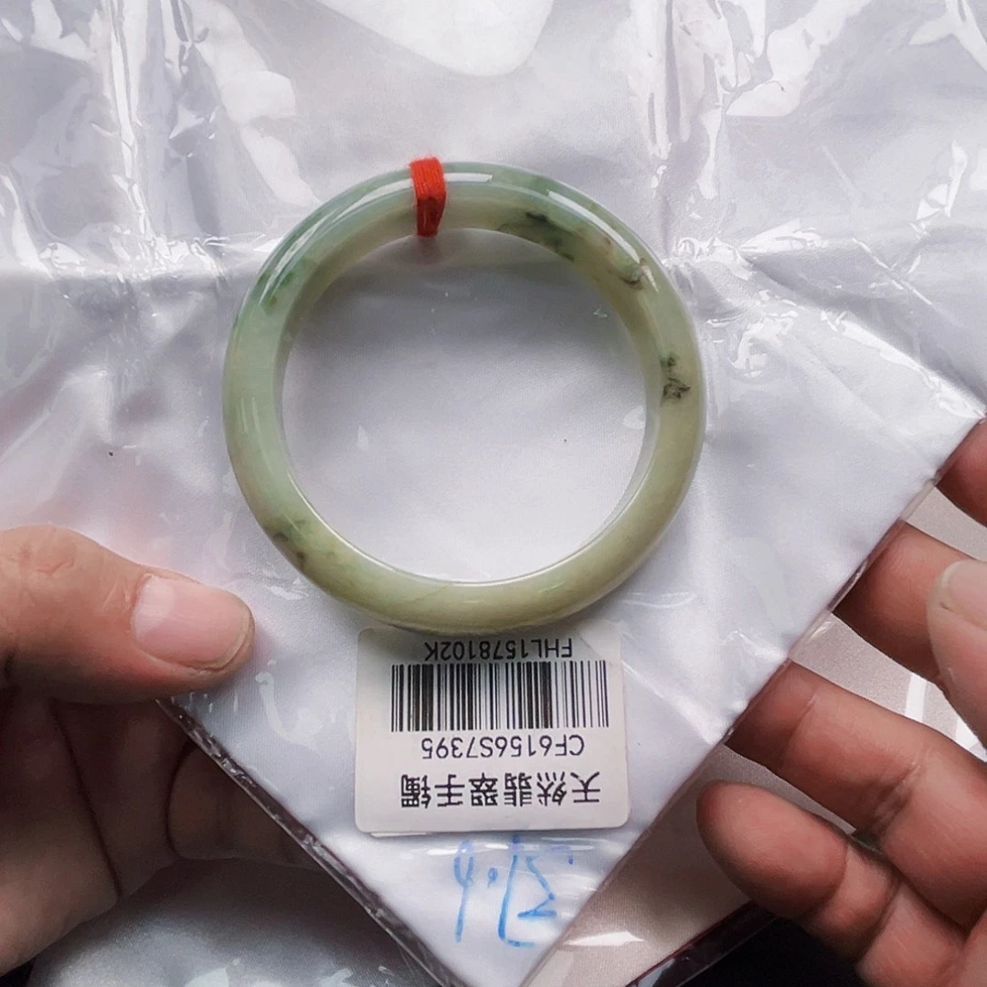 翡翠未镶嵌手镯手镯