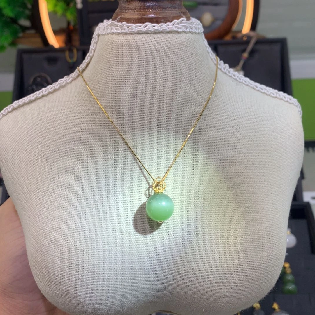 吊坠(赠链)18K金镶嵌和田玉