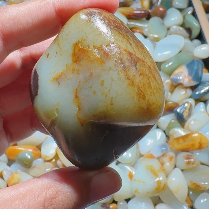 和田玉未镶嵌挂件132克