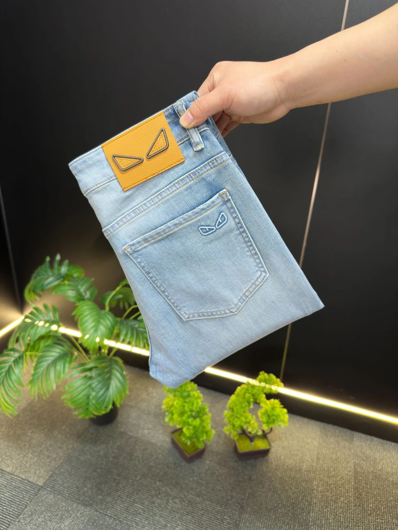 【ZB专属】夏季新款/天蓝色/轻奢欧货男士牛仔裤弹力修身小直筒裤子