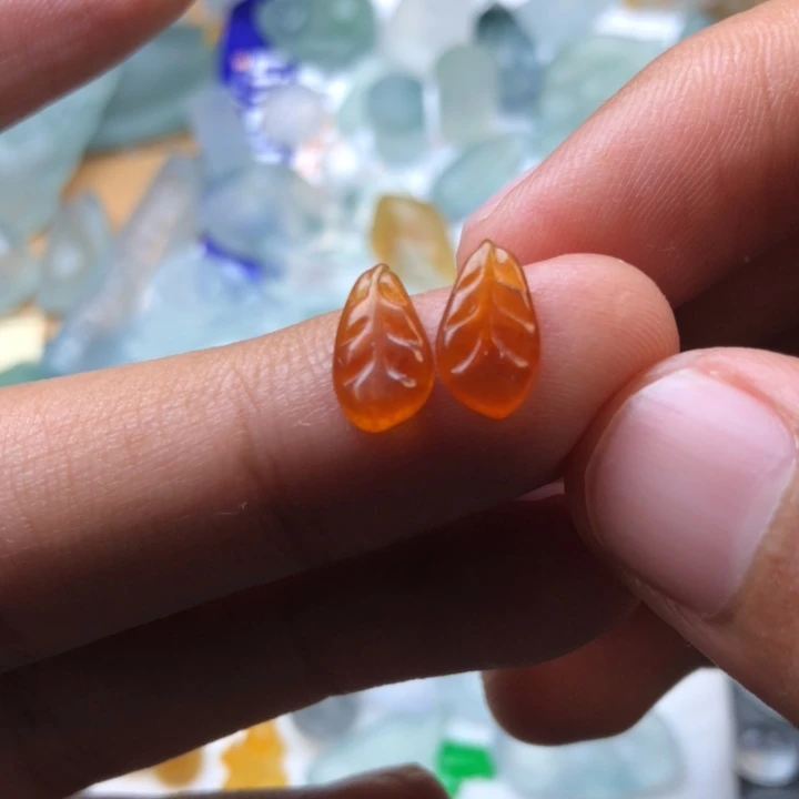 定制翡翠未镶嵌挂件