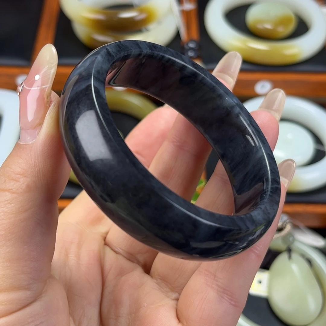 和田玉手镯未镶嵌58+青花