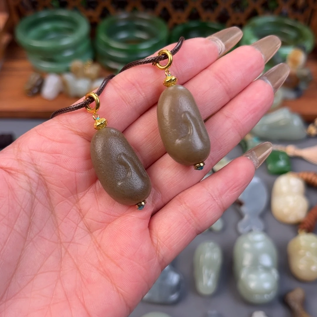 和田玉（糖玉）未镶嵌颈饰