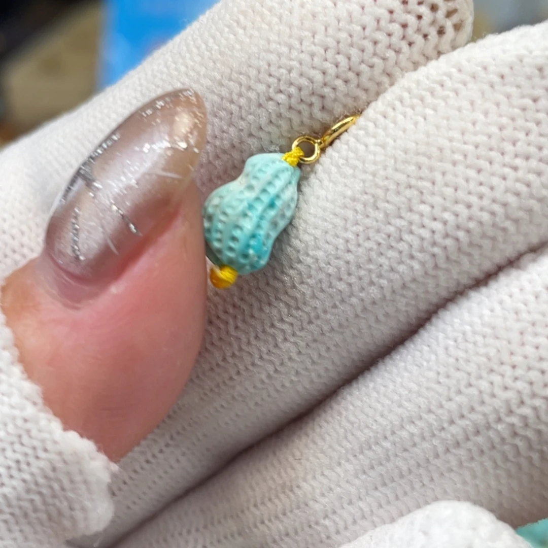 绿松石未镶嵌挂件