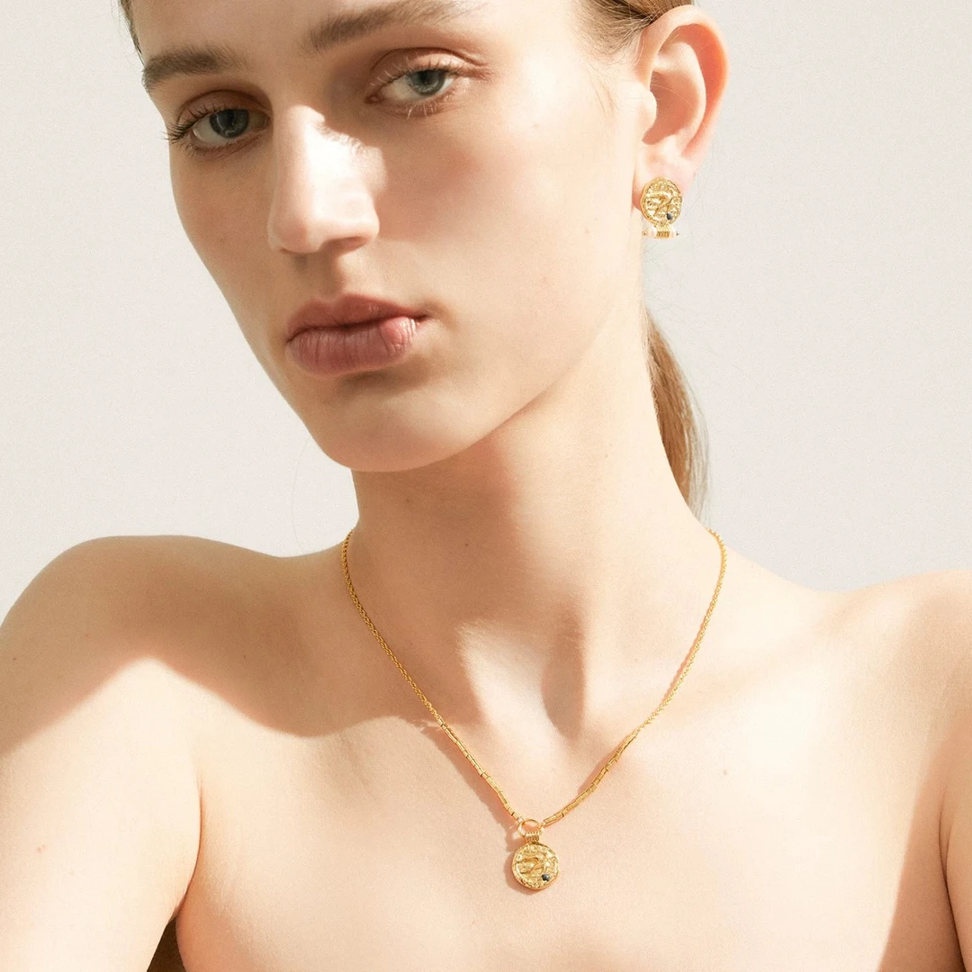 合金项链 Wens飞鸟金币古币吊坠串珠金色复古项链设计师女高级