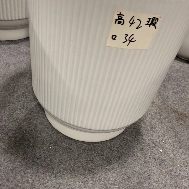 微瑕高温陶瓷花盆