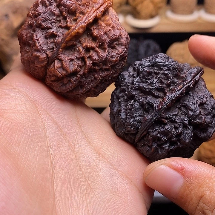 文玩核桃吊坠金刚佛手45
