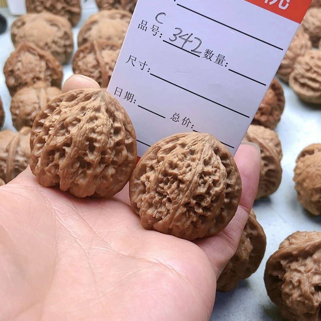 把件桃核342号野牛38尺