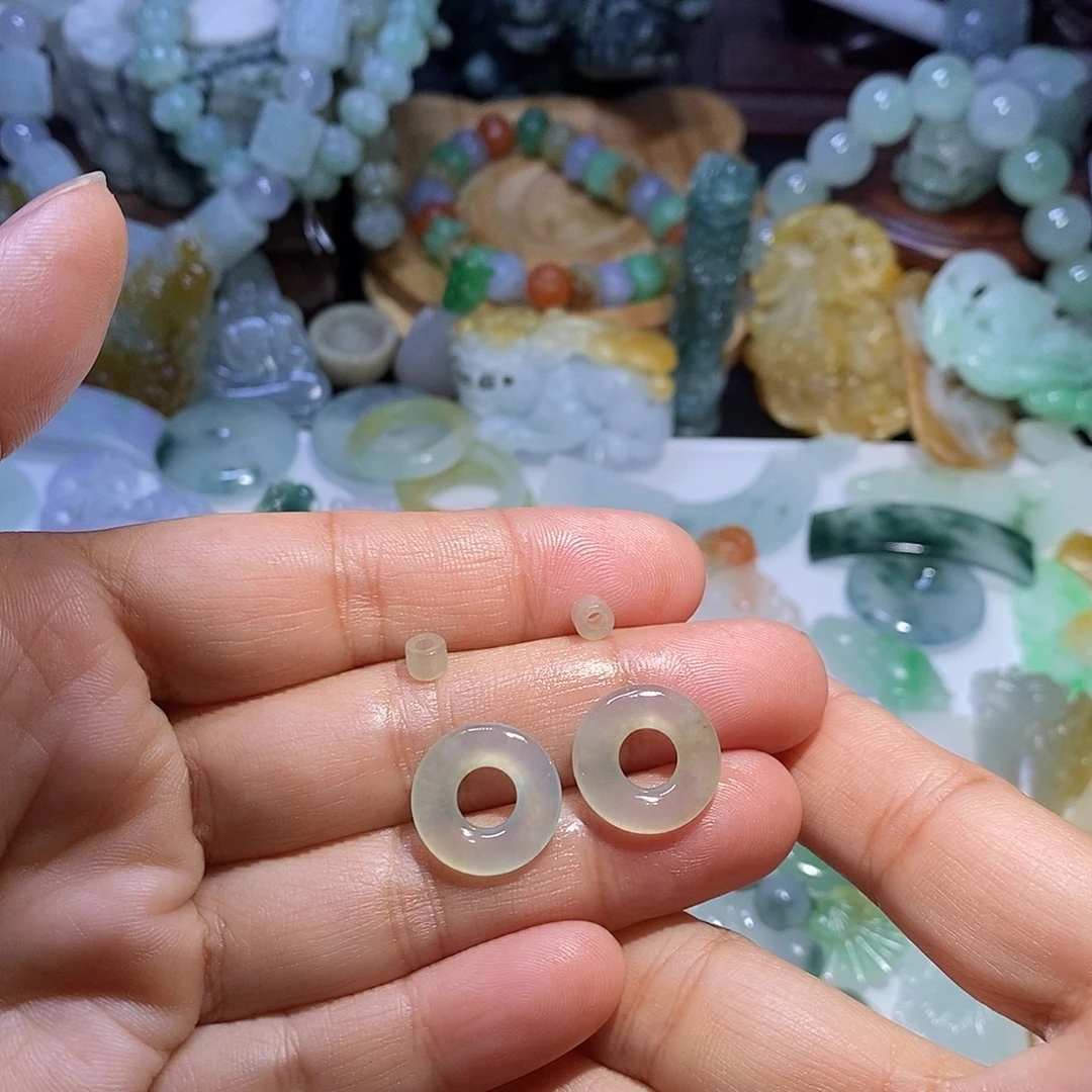 未镶嵌定制翡翠一对