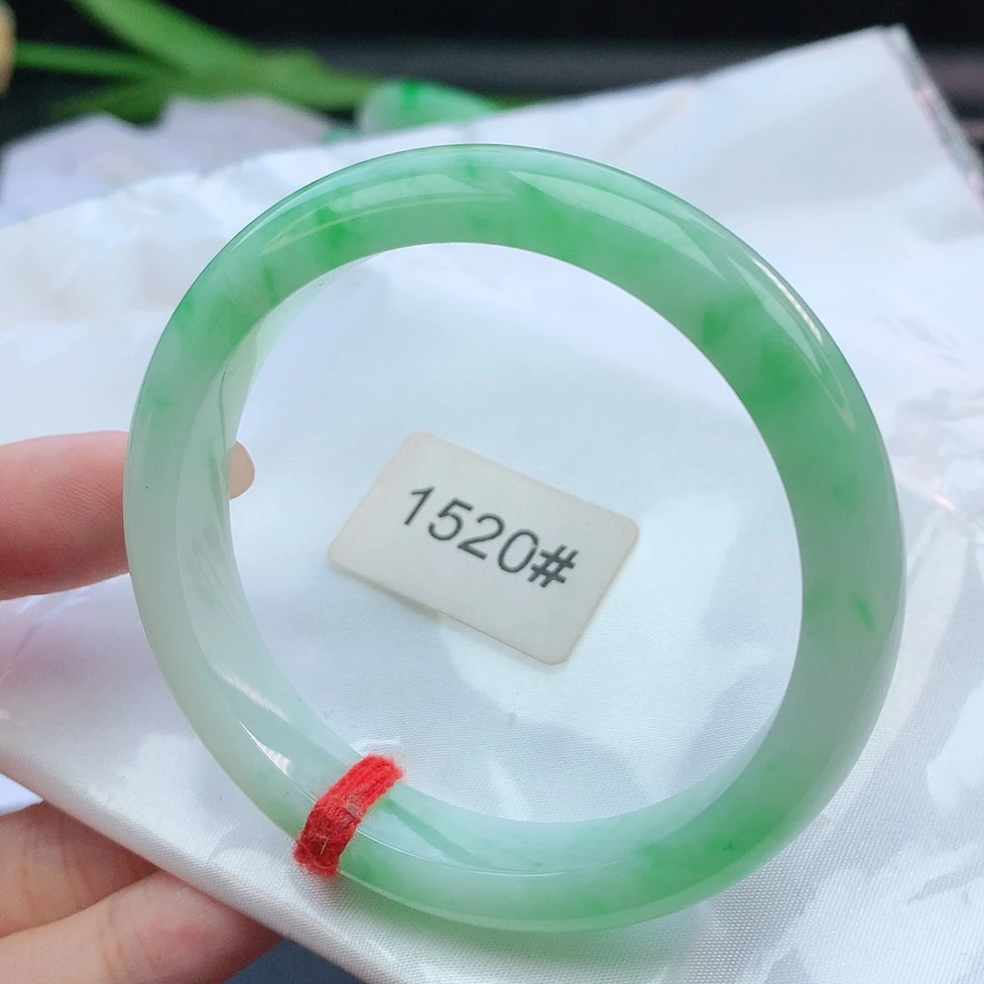 翡翠手镯未镶嵌54圈口881520