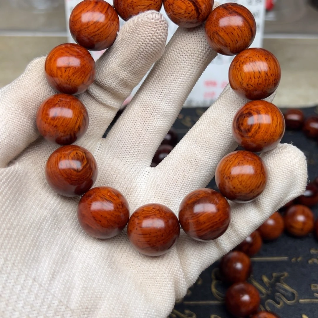 你***间花梨木类其他红降18圆珠满油单圈（瑕疵）