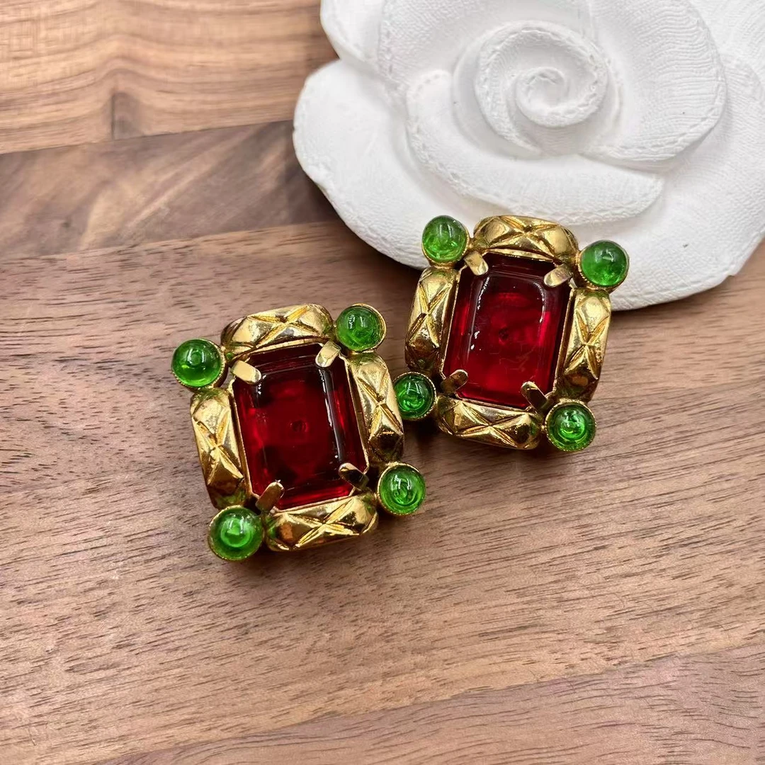 95新 Chanel/香奈儿 香奈儿方块红绿琉璃耳夹/x05637