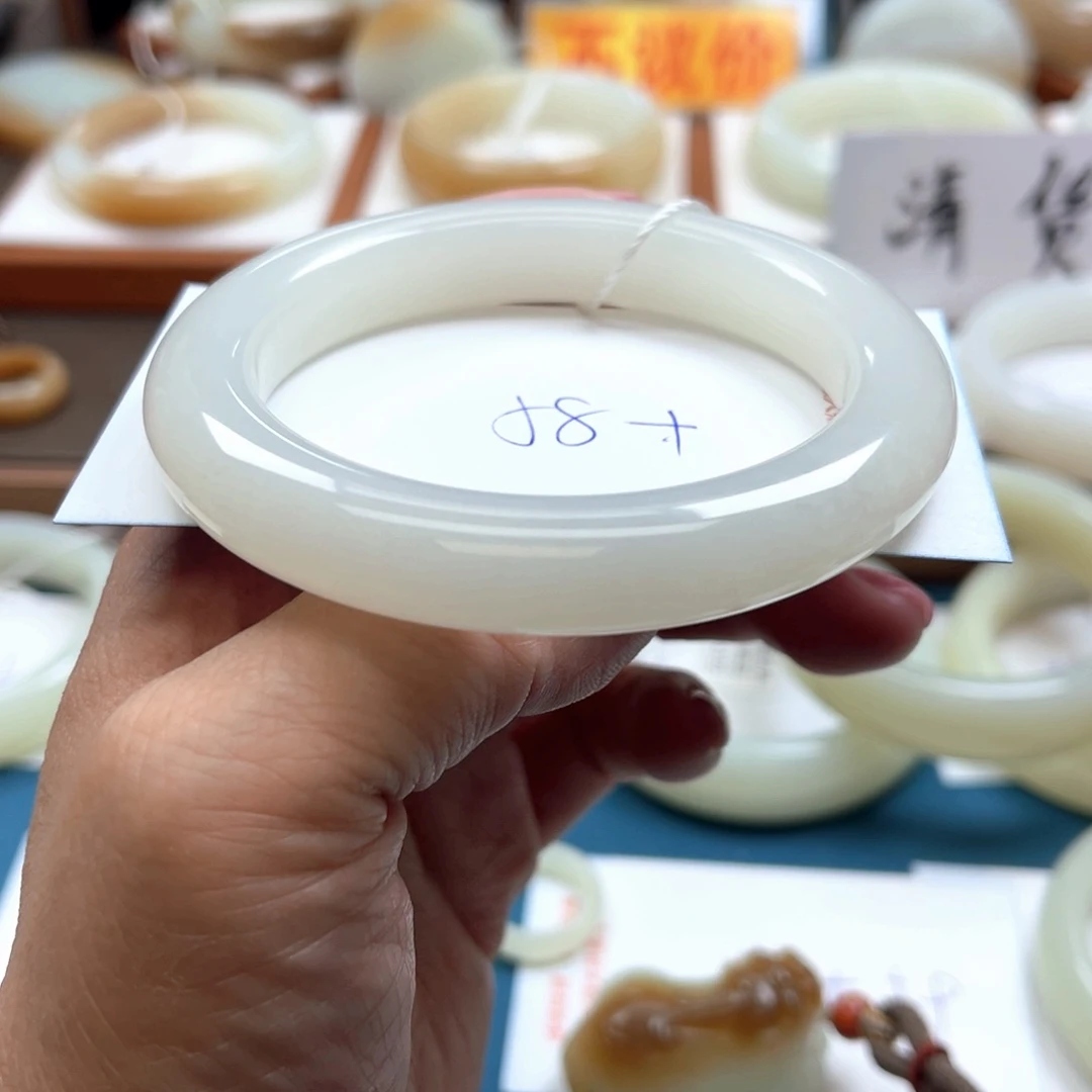 未镶嵌手镯和田玉@****@