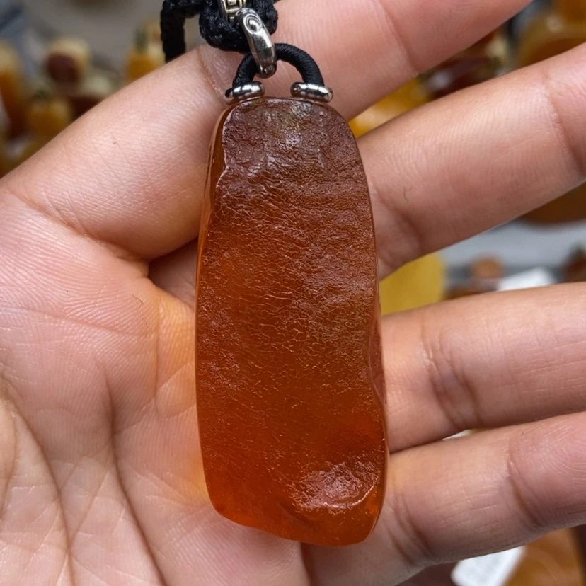 【闪购商品】琥珀颈饰未镶嵌