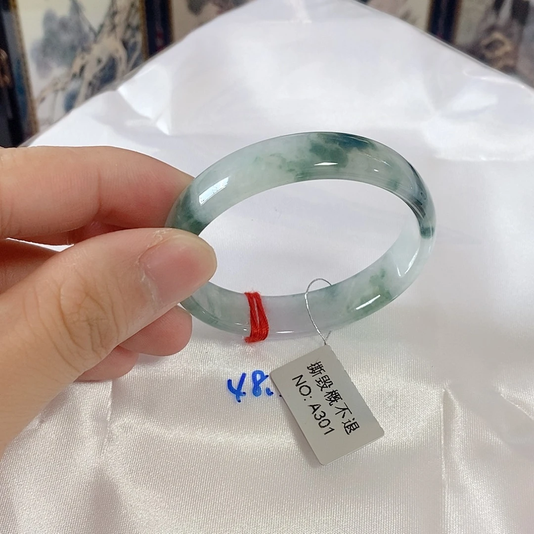 翡翠未镶嵌手镯手镯