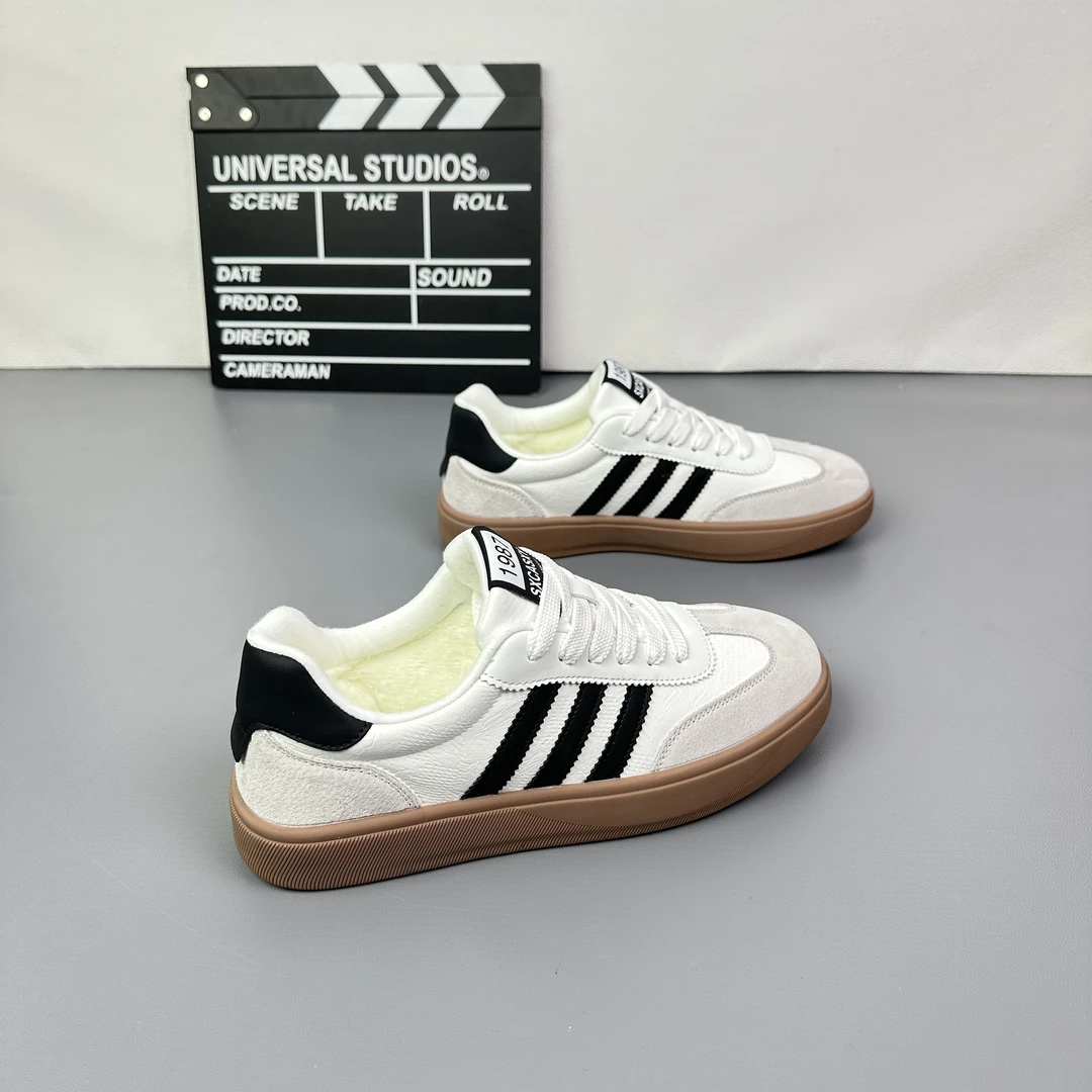 男士加绒低帮德训鞋2025冬季新款韩版潮流系带休闲鞋平底学生棉鞋