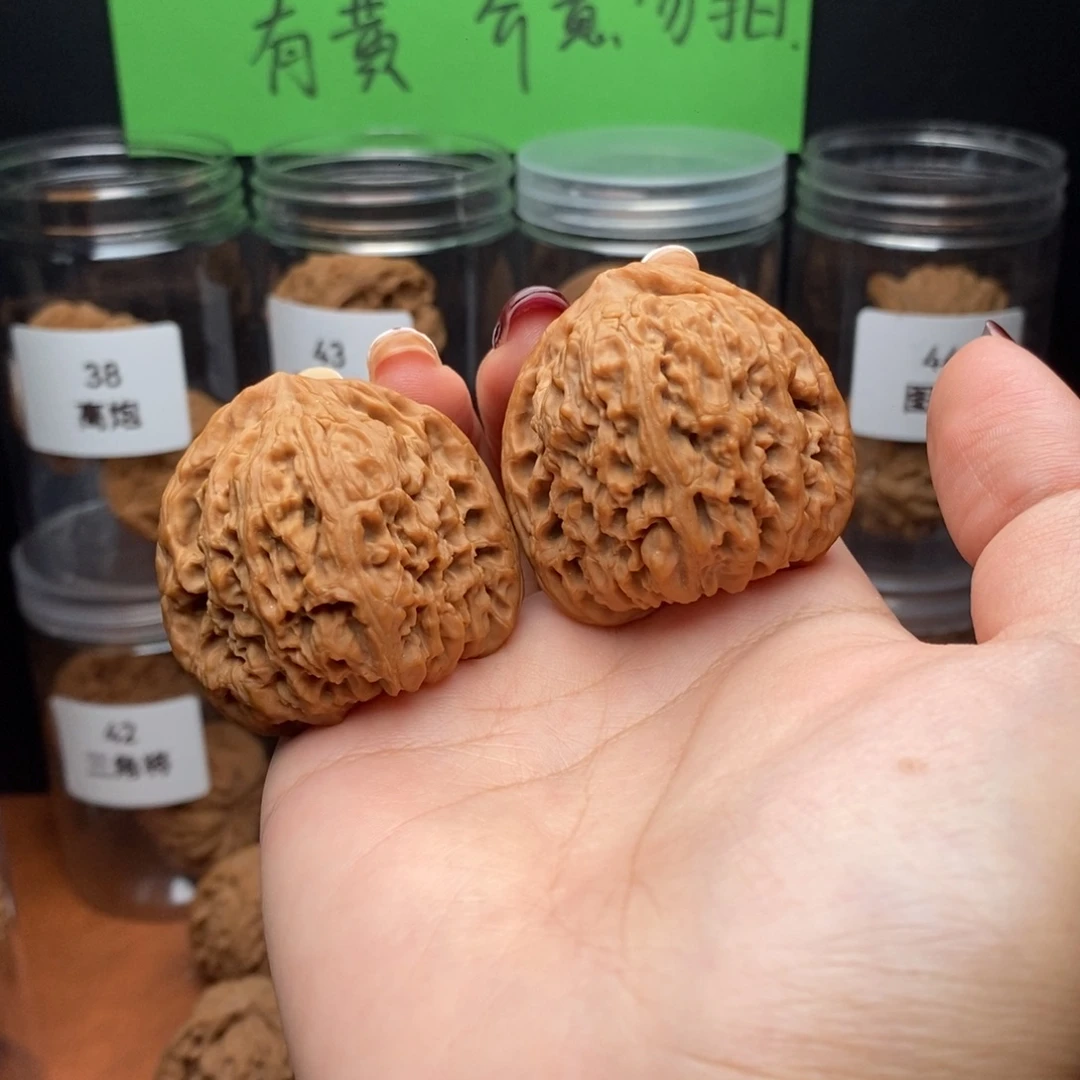 文玩核桃吊坠43三角将