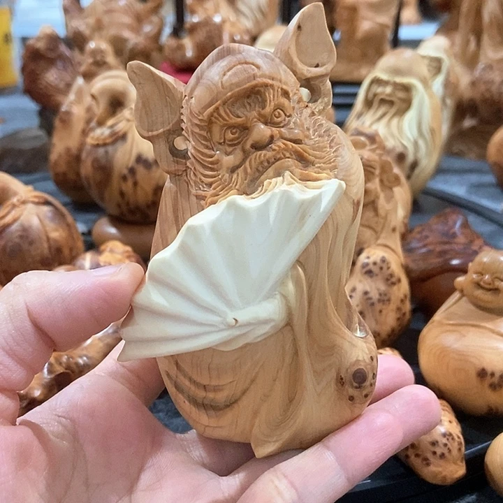 柏木（崖柏）留疤钟馗