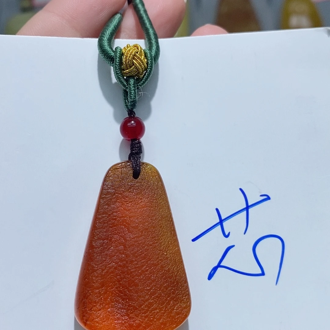 定制琥珀未镶嵌蜜蜡