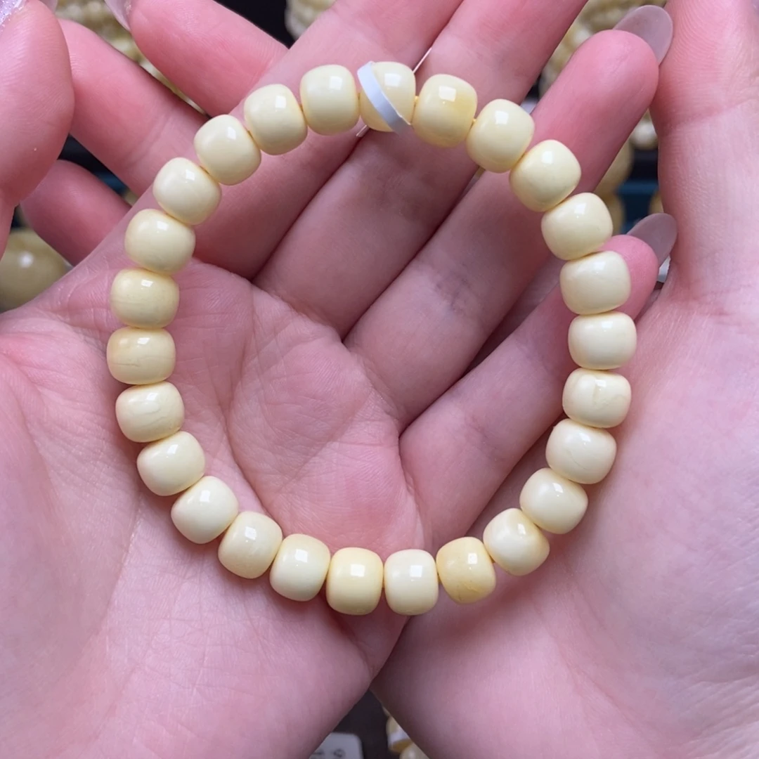 蜜蜡未镶嵌珠宝奇石卡9