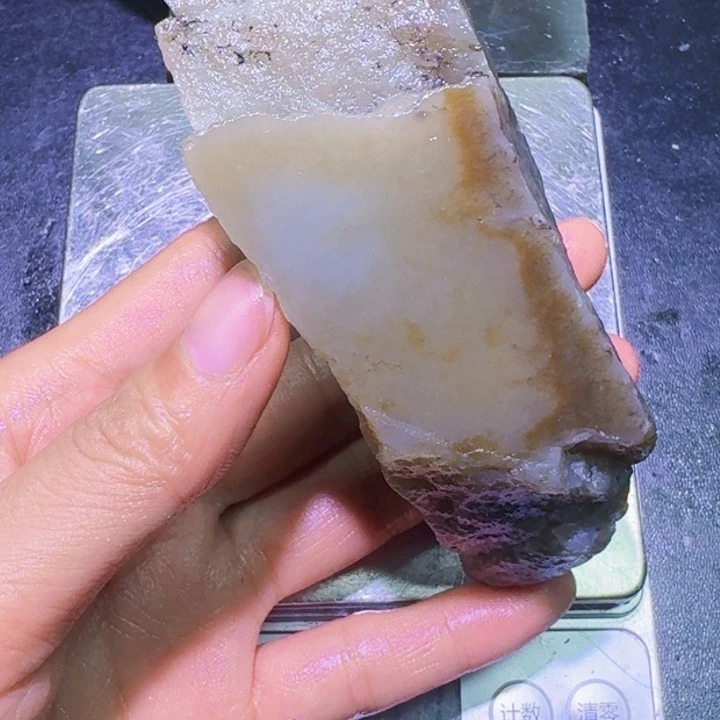 未镶嵌和田玉（糖玉）珠宝半成品