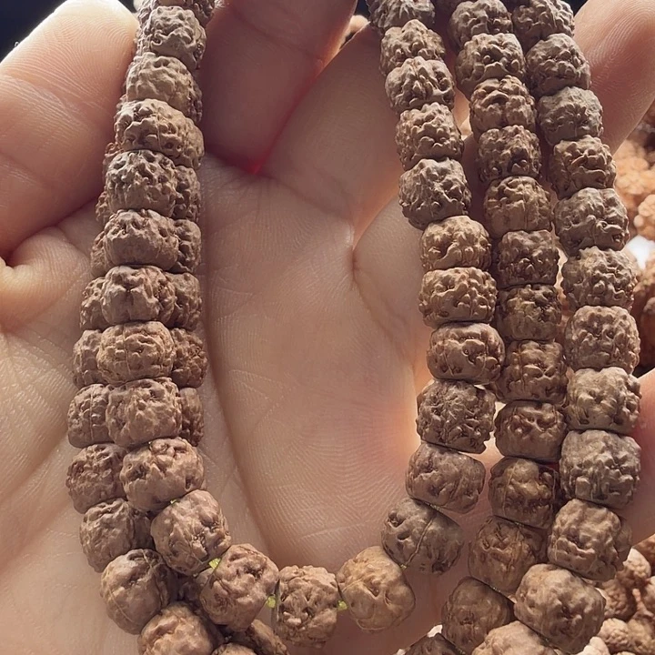 邊***豆吊坠金刚菩提切佛手8左右