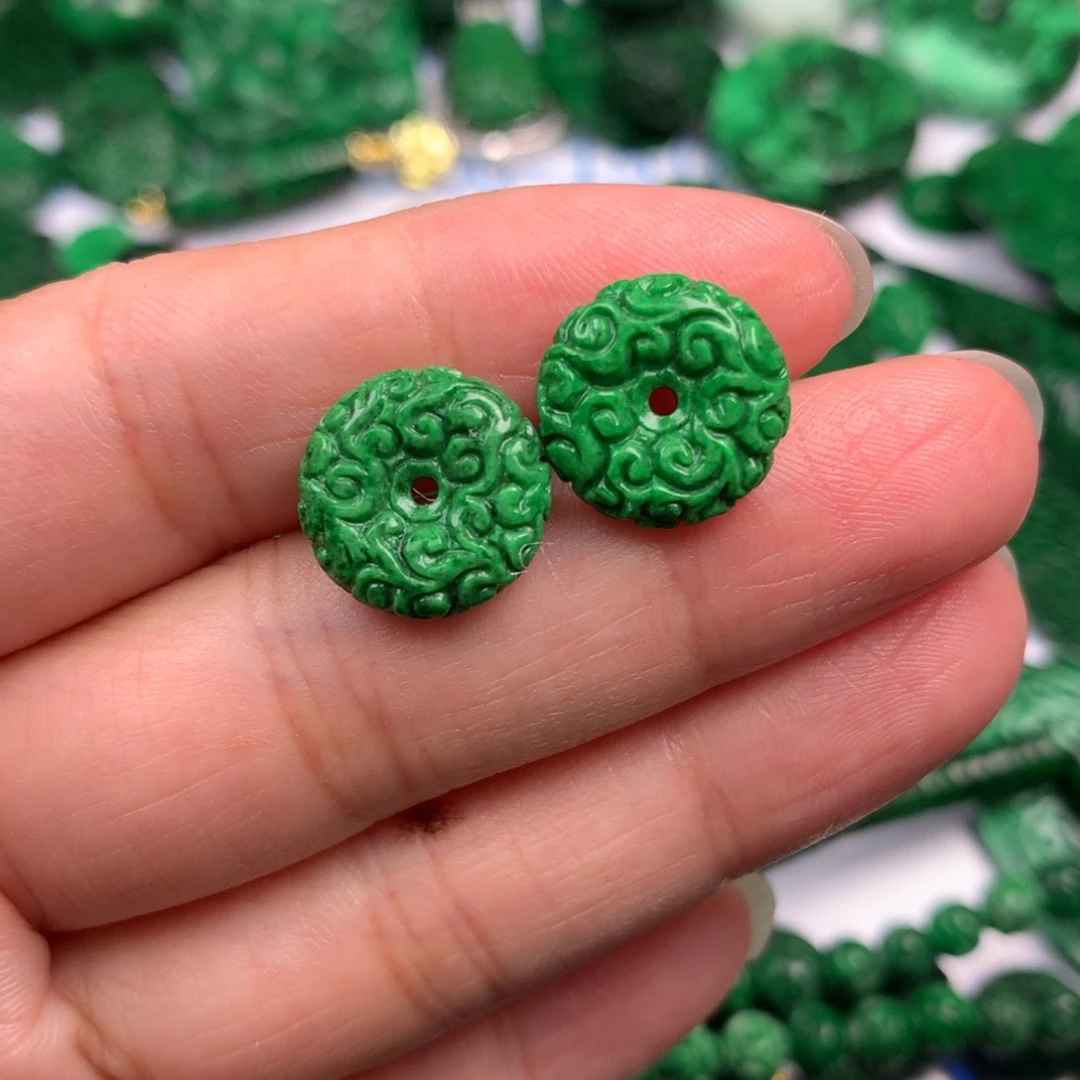 翡翠未镶嵌颈饰翡翠