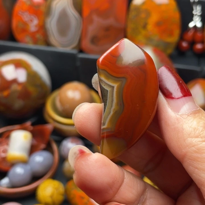 玛瑙/玉髓颈饰未镶嵌