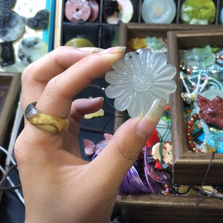 未镶嵌岫玉岫玉耳环