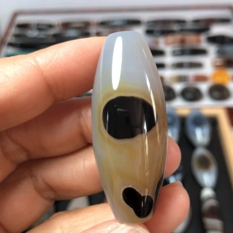 玛瑙/玉髓未镶嵌珠宝半成品