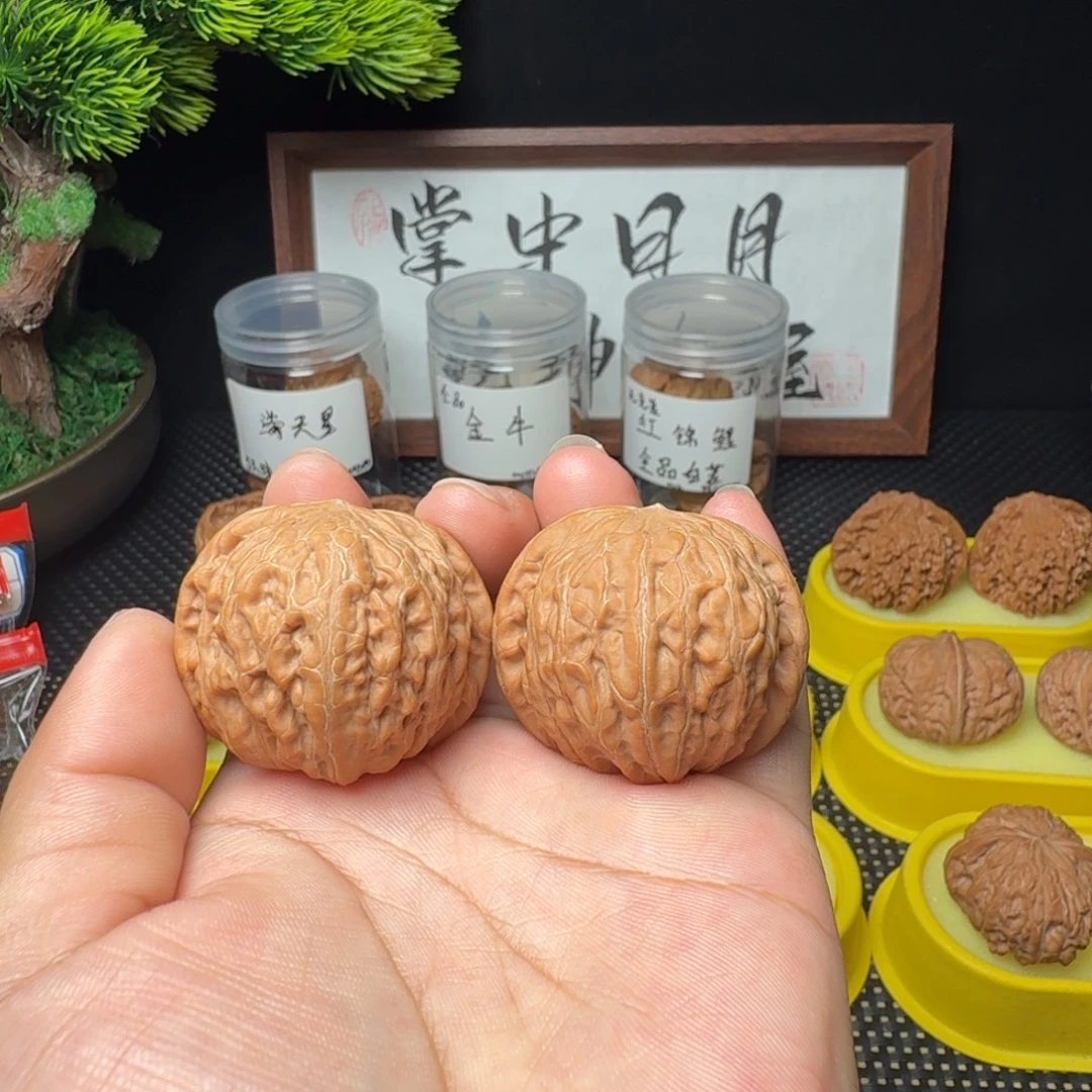 文玩核桃吊坠铁锤妹妹40尺40.5克精对