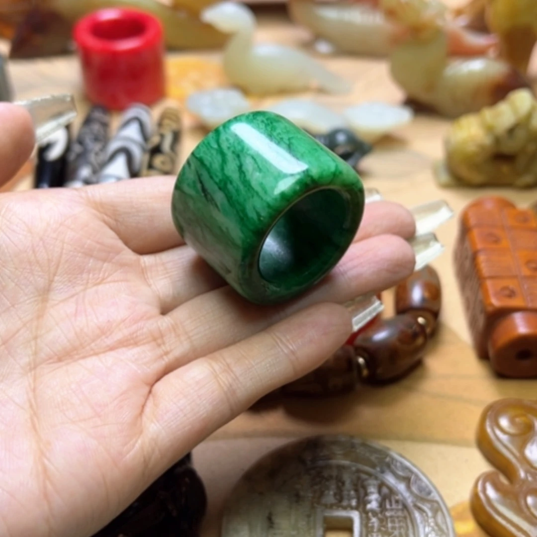 【闪购商品】蛇纹石玉颈饰未镶嵌